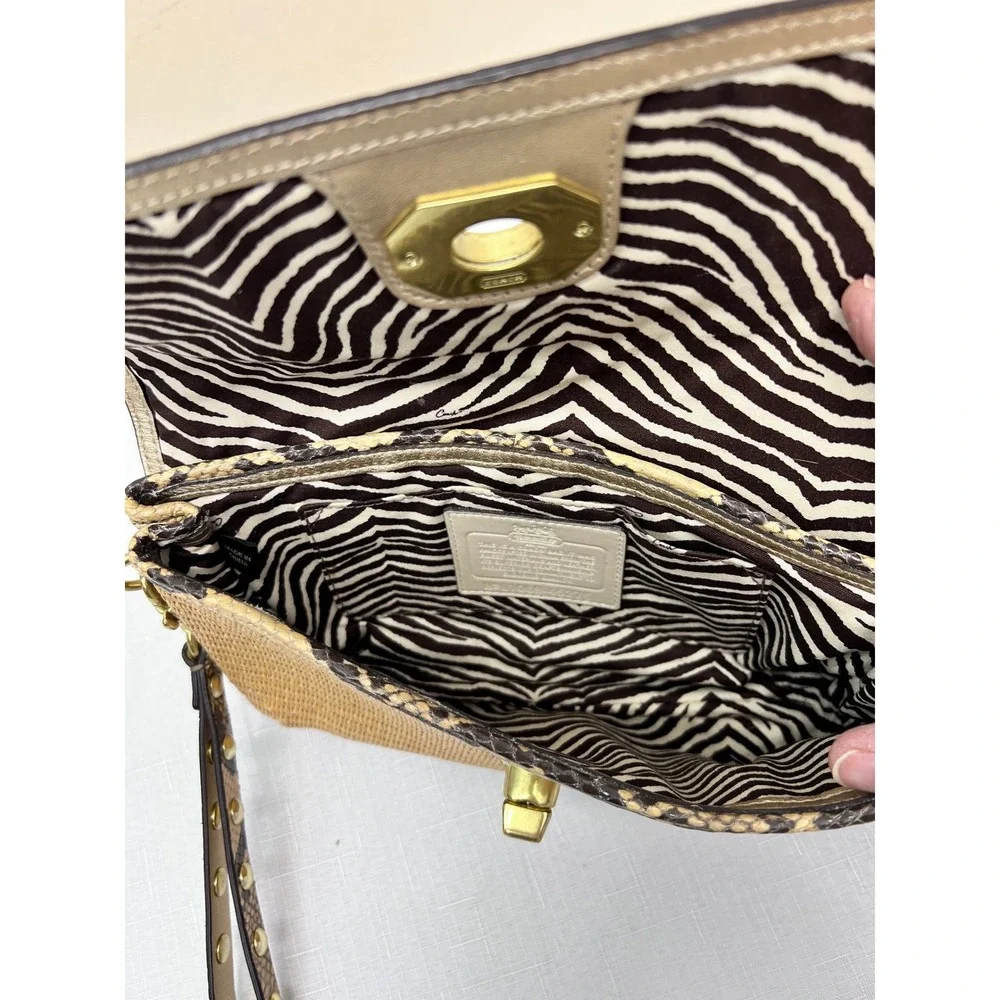 Coach Wristlet Clutch Womens‎ Small Tan Good Straw Snakeskin Studded 45275